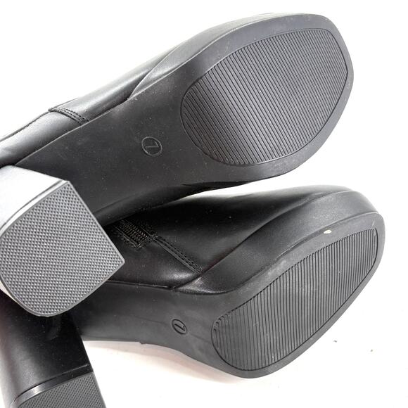 MIA Esther Platform Booties 8.5 Black NWOT Boots Ankle Wrap Buckle Heel 90s - Picture 5 of 10